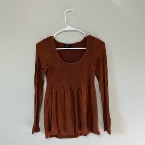 American Eagle Sweater
Size: XS
Color: Orange